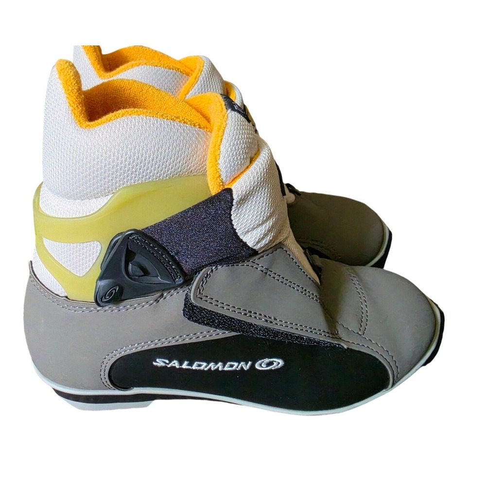 Salomon New Vitane Cross Country Ski Boots Womens 6.5 Grey Thinsulate SNS Profil